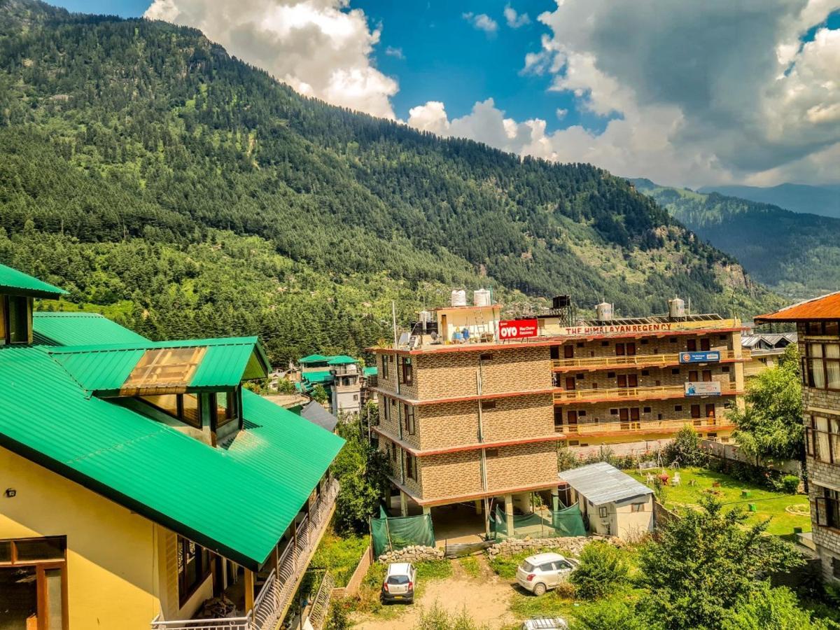 Hotel Pine Grove-Mall Road Manāli Zewnętrze zdjęcie
