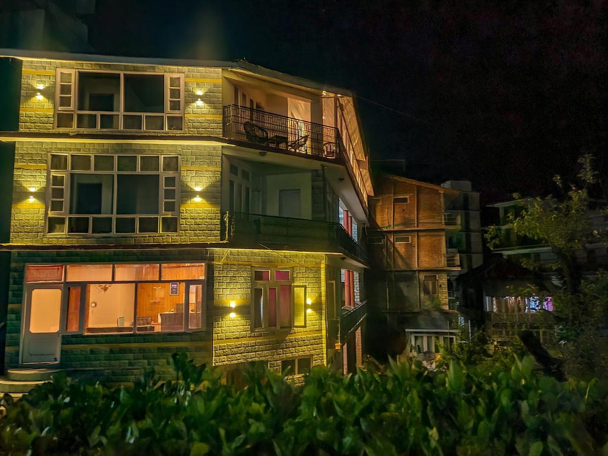 Hotel Pine Grove-Mall Road Manāli Zewnętrze zdjęcie